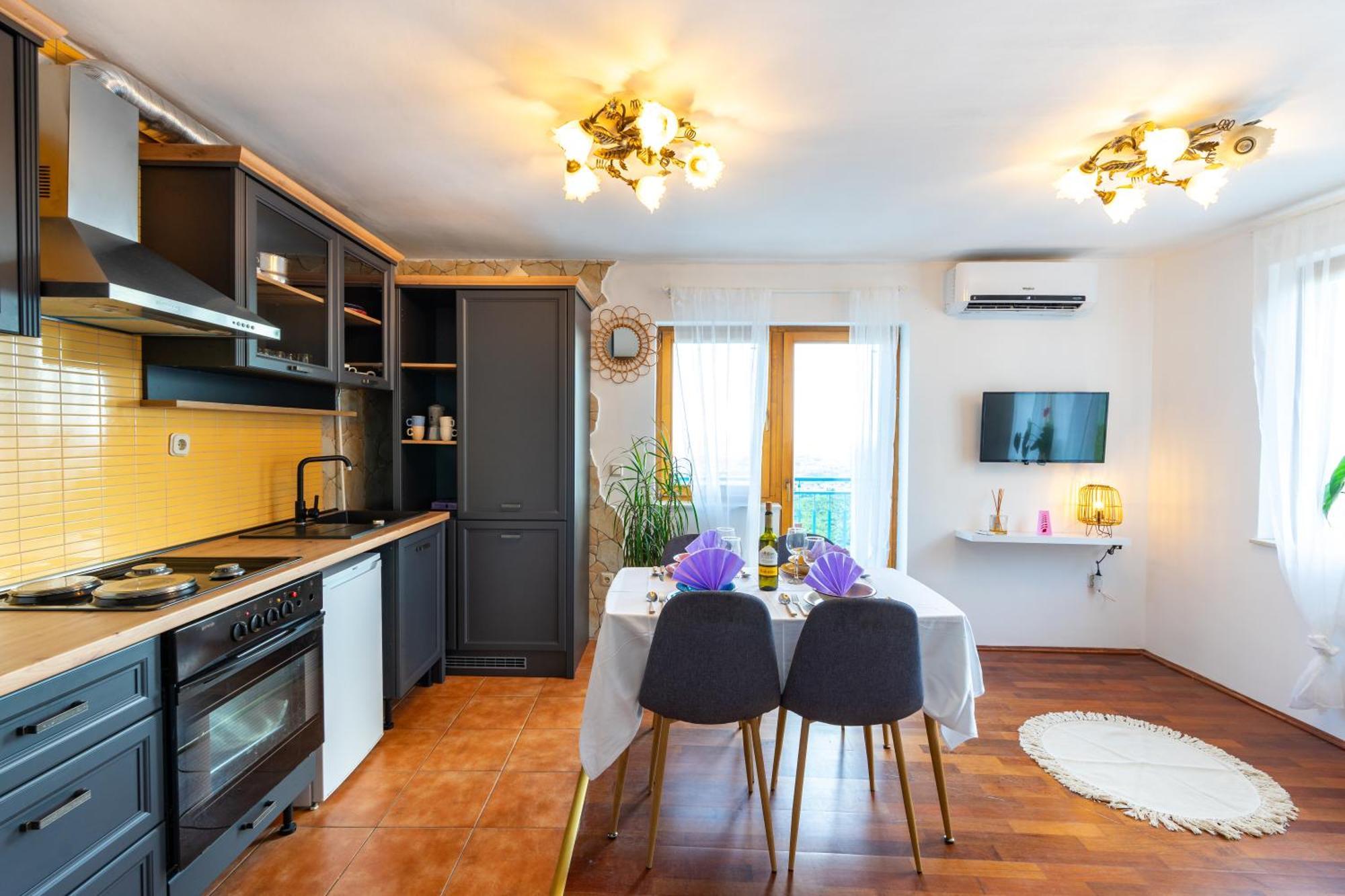 Olive Garden House In Zrnovnica With A View & Bbq Villa Buitenkant foto