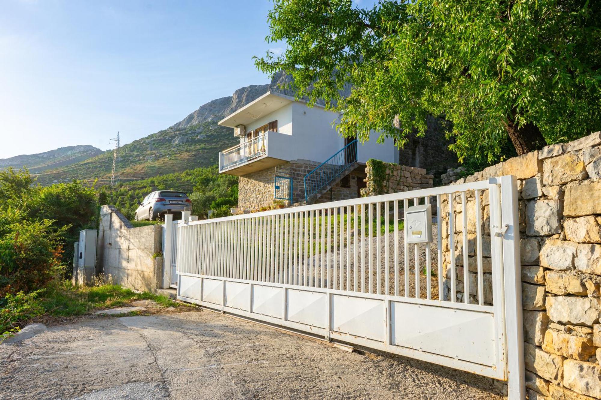 Olive Garden House In Zrnovnica With A View & Bbq Villa Buitenkant foto